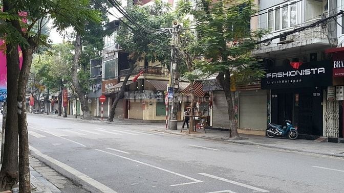 Cho thuê cửa hàng mặt phố hoặc thuê cả căn hộ 3 tầng