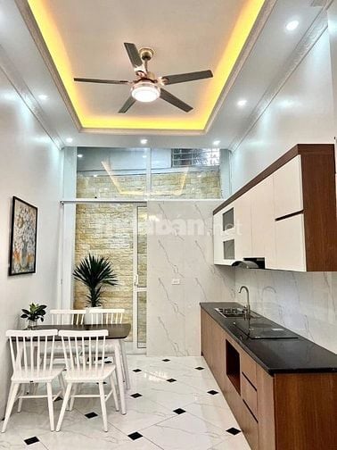 Chính chủ cho thuê nhà 3 tầng 3PN FULL đồ tại Khương trung