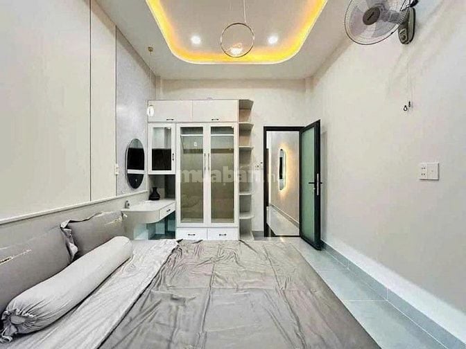 Bán nhà Thái Phiên Q11, 65m², nhà mới đẹp, sổ riêng, giá 2.2 tỷ