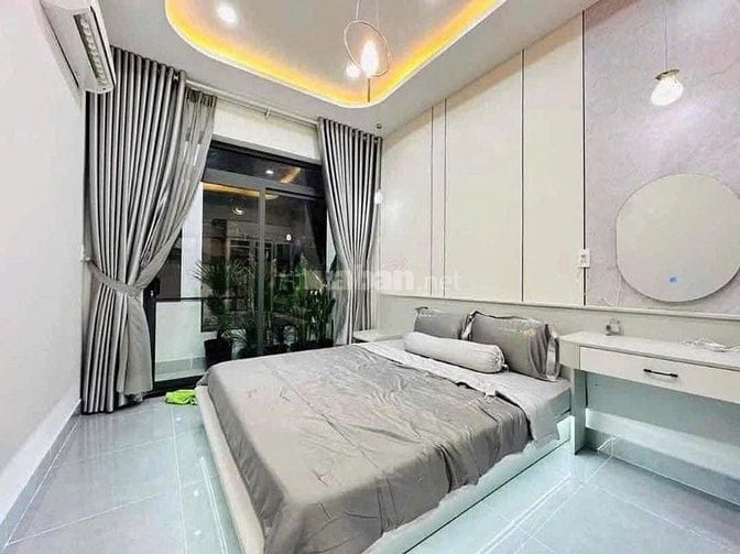 Bán nhà Thái Phiên Q11, 65m², nhà mới đẹp, sổ riêng, giá 2.2 tỷ