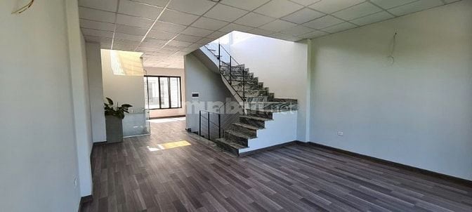 Cho thuê liền kề 20tr/th cốđịnh 2-3 năm(thương lượng) cách LinhĐàm 3km