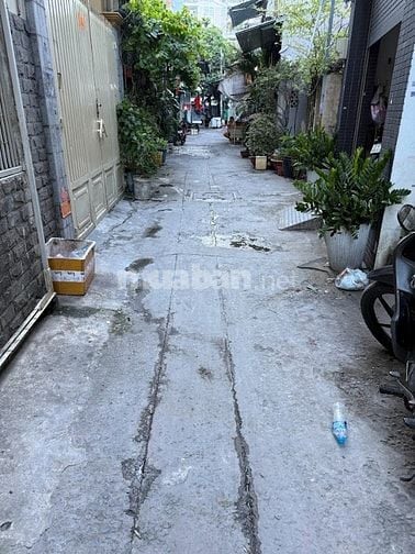 cho thuê nhà trịnh đình trọng 4m x 12m 1 trệt 1 lầu giá 8,2 triệu