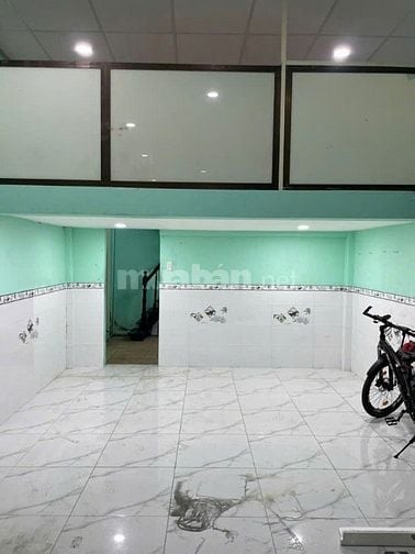 Bán nhà 53m², 3 tầng, Lạc Long Quân, P.9, Q.Tân Bình,hẻm 6m, lô góc