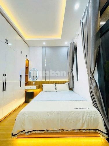 Bán gấp nhà ở đường Trần Bình Trọng, phường 2, quận 5, giá 2 tỷ 850 tr