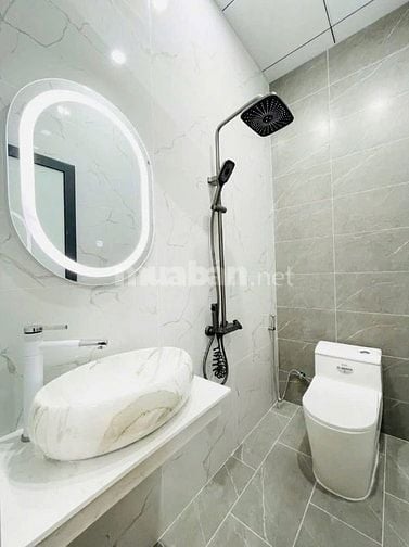 Bán gấp nhà ở đường Trần Bình Trọng, phường 2, quận 5, giá 2 tỷ 850 tr
