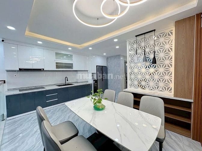 Đi nước ngoài định cư bán gấp nhà ở đường số 23, khu đô thị Phú Mỹ Hưn