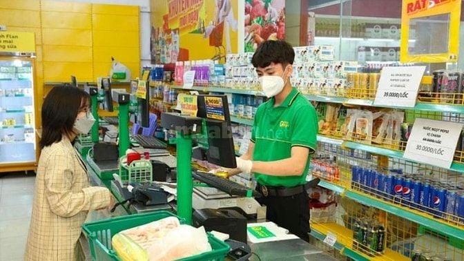 Cửa hàng ưu tiên trung tuổi 18- 65 bán hàng, tạp vụ, bảo vệ dịp hè