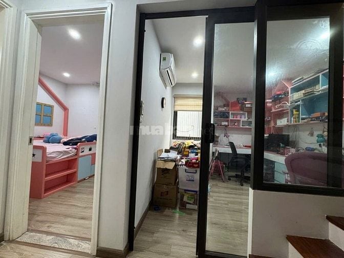 Chính chủ bán nhà Long Biên 5 tầng 4pn