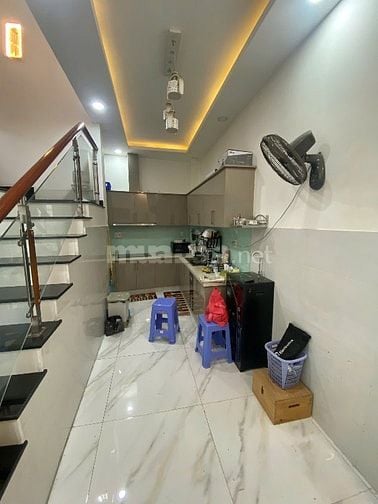 Cho thuê nhà đẹp 1 trệt 3 lầu trung tâm biên hoà đầy đủ nội thất 
