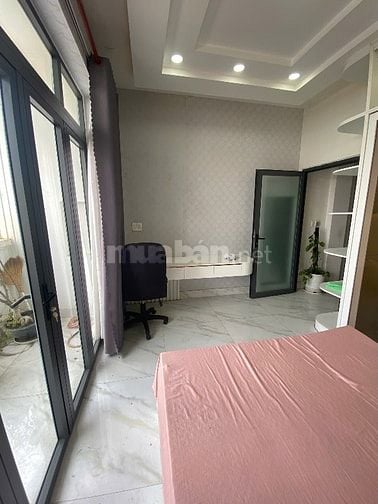 Cho thuê nhà đẹp 1 trệt 3 lầu trung tâm biên hoà đầy đủ nội thất 