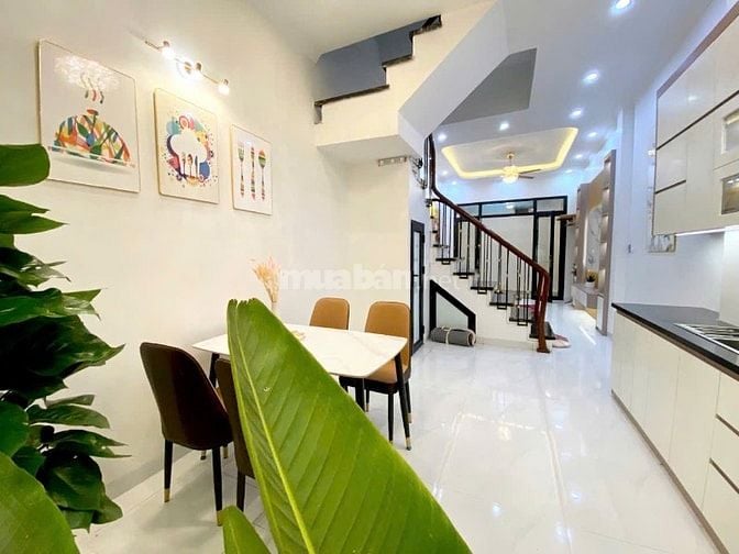 Siêu phẩm Đống Đa 3 thoáng, Full đồ DT45m2 xây 4T giá 6.85 tỷ
