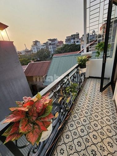 Siêu phẩm Đống Đa 3 thoáng, Full đồ DT45m2 xây 4T giá 6.85 tỷ