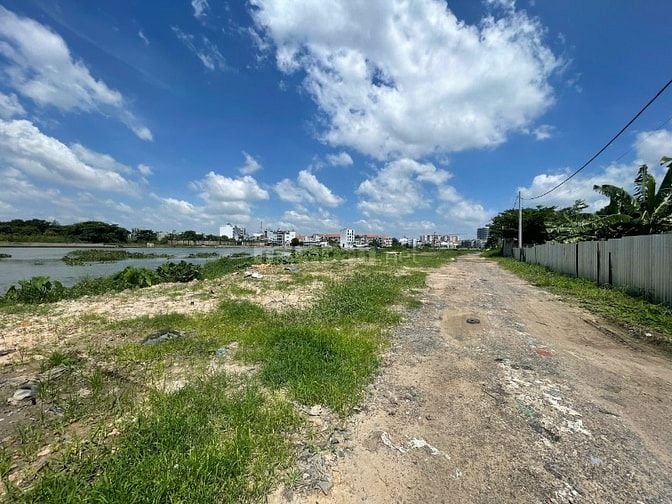 View Kênh VƯỜN LÀI, AN PHÚ ĐÔNG, 5x27m -CN 133m2, DTSD 279m2, 4PN HXH