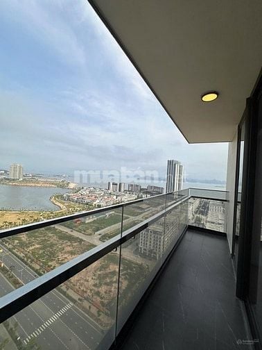 Icon40 Hạ Long mã căn đẹp nhất dự án, hướng TB, view Vịnh giá tốt