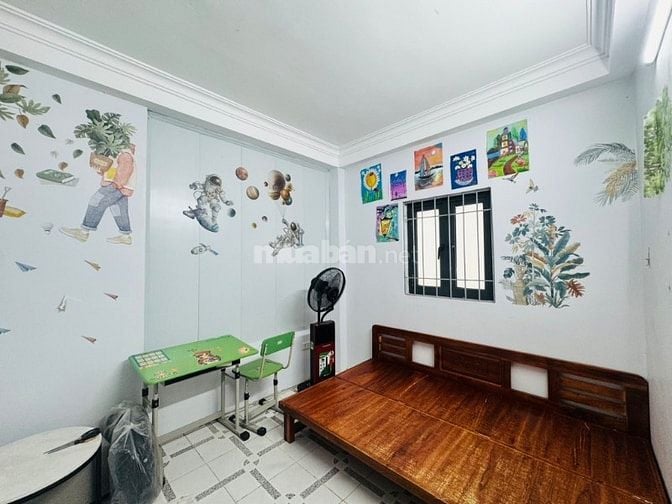 👉 Nhà đẹp Vĩnh Hưng - Lĩnh Nam: diện tích 32m2, 4 tầng gần trường kin