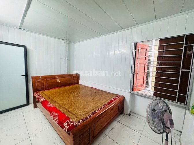 👉 Nhà đẹp Vĩnh Hưng - Lĩnh Nam: diện tích 32m2, 4 tầng gần trường kin