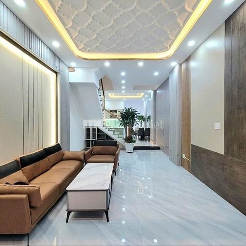 Kẹt vốn bán DT 68m2 giá 3tỷ200tr Nguyễn Minh Hoàng, p12, Tân Bình