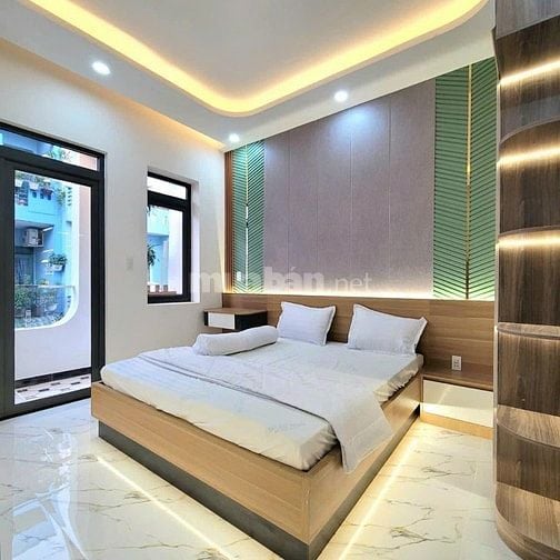 Kẹt vốn bán DT 68m2 giá 3tỷ200tr Nguyễn Minh Hoàng, p12, Tân Bình