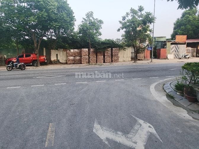 Cho thuê BT LK MP Hồng Tiến, 130m2, MT 7m, xây 80m2 x 6t, 1 hầm, thông