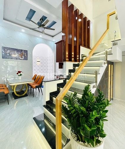 Chính chủ bán gấp nhà Nguyễn Biểu, Phường 2, Quận 5 cho thuê 12tr/thán