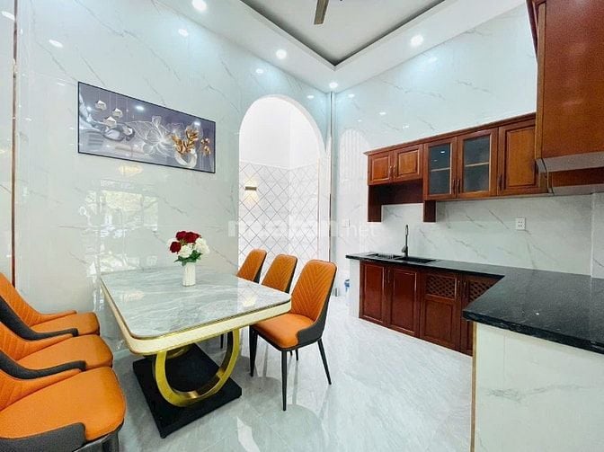 Chính chủ bán gấp nhà Nguyễn Biểu, Phường 2, Quận 5 cho thuê 12tr/thán