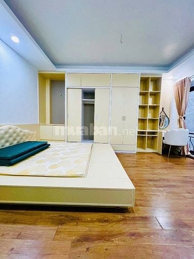 Chính Chủ Bán Gấp Nhà Đẹp Ngõ 218 Lạc Long Quân 30m2 x 5Tầng 7.45 Tỷ.