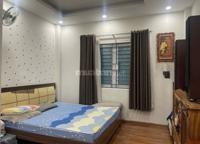 BÁN NHÀ HIỆP BÌNH PHƯỚC - TĐ -NHỈNH 8 TỶ . HẺM XE TẢI GẦN VẠN PHUC
