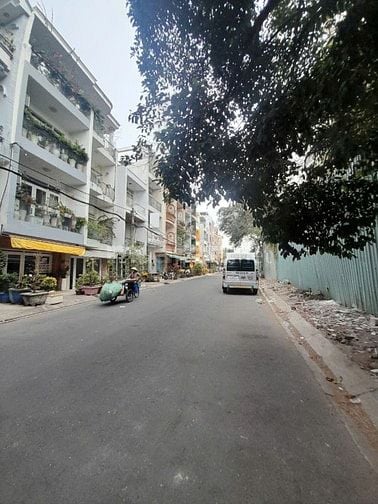 LÊN KỆ ! NHÀ BÁN ĐƯỜNG SỐ 17 P10 Q6, ĐỐI DIỆN CC WESTERN. CHỈ 12,8 TỶ