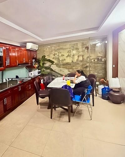 Siêu Phẩm! Nguyễn Văn Huyên 69m2*6T,gần phố, kinh doanh,2 thoáng, 25tỷ