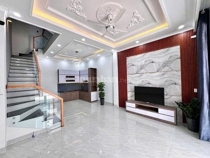 Nhà 1 trệt 1 lầu khu dân cư Long Cang - Sát vành đai 4