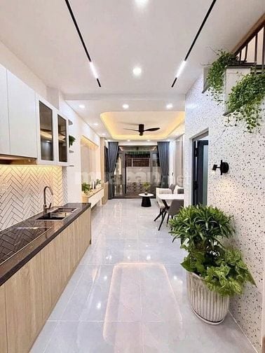 Nhà 1 trệt 1 lầu khu dân cư Long Cang - Sát vành đai 4