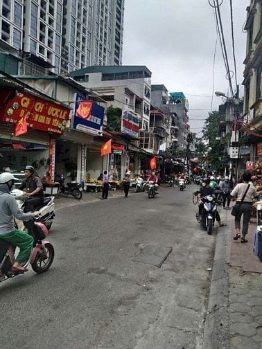 CHO THUÊ LINH HOẠT MẶT BẰNG CỬA HÀNG số 3 MẶT PHỐ 8/3, 110m2x 3 tầng