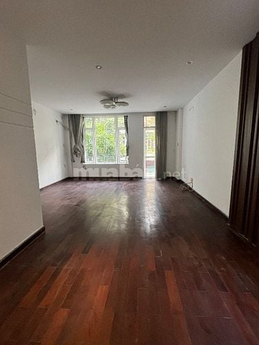 Nhà đường số 5 Phạm Hùng. DT 5x15m 1 trệt 2 lầu ST
