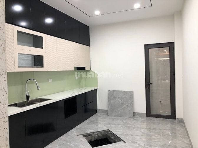 Bán nhà riêng 82 Nguyễn An Ninh, 56m2 x 5,5T có thang máy, giá 14,5 tỷ