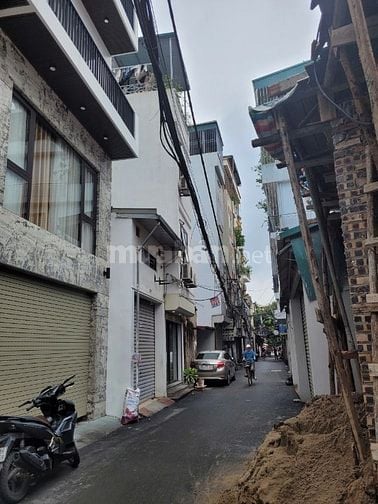 Bán đất tặng nhà cấp 4 vị trí đẹp gần Khai sơn hill!