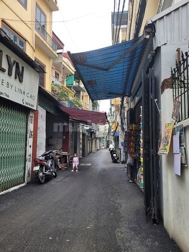 Bán đất tặng nhà cấp 4 vị trí đẹp gần Khai sơn hill!