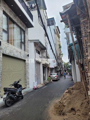 Bán đất tặng nhà cấp 4 vị trí đẹp gần Khai sơn hill!