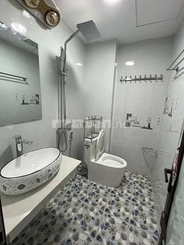CHÍNH CHỦ BÁN GẤP NHÀ GIA THỤY - NGUYỄN SƠN - HƠN 7 TỶ CHÚT