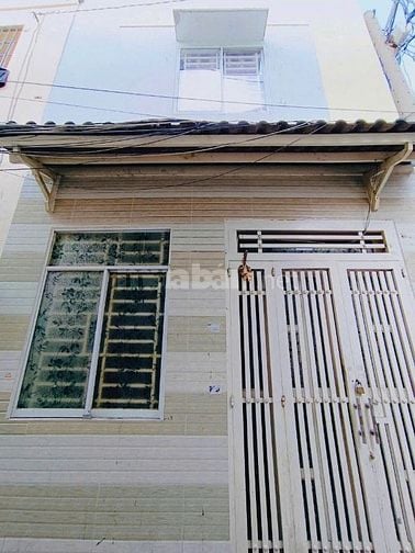  Nhà nguyên căn hẻm 3m Lũy Bán Bích, DT: 3,5m x 5,5m, gác suốt