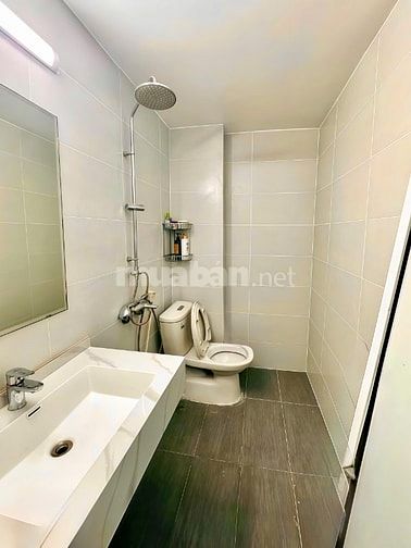 BÁN NHÀ GẦN NGÕ NÚI TRÚC 57M2*5T,3M RA OTO ĐỖ,2 THOÁNG,GẦN PHỐ,12.8TỶ.
