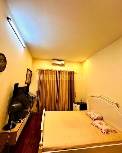 BÁN NHÀ GẦN NGÕ NÚI TRÚC 57M2*5T,3M RA OTO ĐỖ,2 THOÁNG,GẦN PHỐ,12.8TỶ.