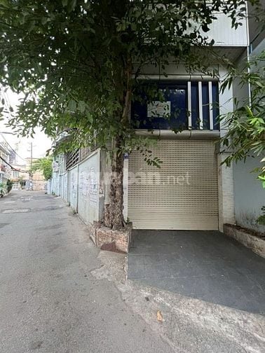 Nhà có  mặt tiền bề ngang to dễ kinh doanh các mặt hàng