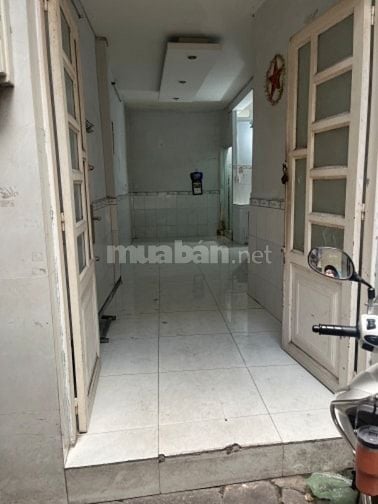 Bán nhà 519/27/8 Âu Cơ 2PN 2WC nhỉnh 2tỷ
