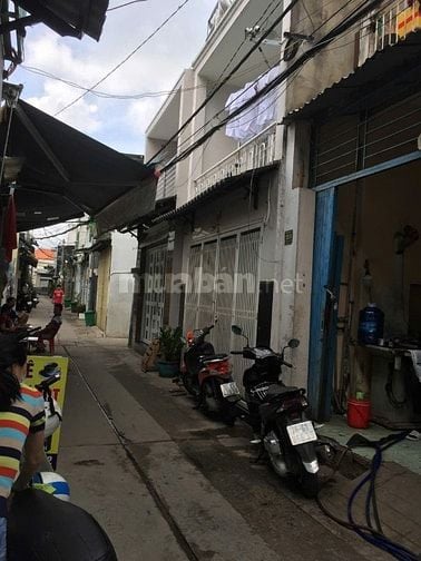 Cần bán nhà 4x18m có gác suốt số nhà số 25 Đường 16B, Bình Hưng Hòa A