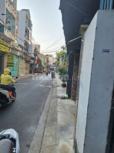 Nhà Cho Thuê Nguyên Căn: Khuông Việt P.Phú Trung Q.Tân Phú dt:4,2x20m