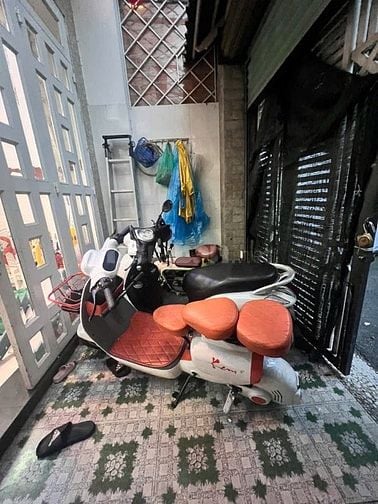 Nhà khu đồng bộ 4 x 14 đúc 1 lững 3 lầu hẻm 8m lê văn thọ p14 gò vấp 