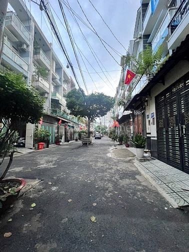 Nhà khu đồng bộ 4 x 14 đúc 1 lững 3 lầu hẻm 8m lê văn thọ p14 gò vấp 