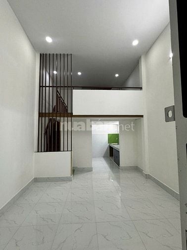 Cho thuê nhà riêng tại Nguyễn Thiện Thuật quận 3, chính chủ dọn ở ngay