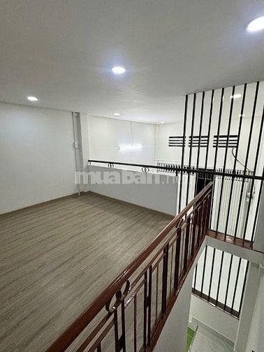 Cho thuê nhà riêng tại Nguyễn Thiện Thuật quận 3, chính chủ dọn ở ngay
