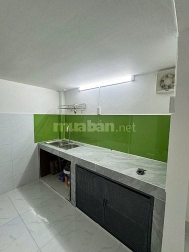 Cho thuê nhà riêng tại Nguyễn Thiện Thuật quận 3, chính chủ dọn ở ngay
